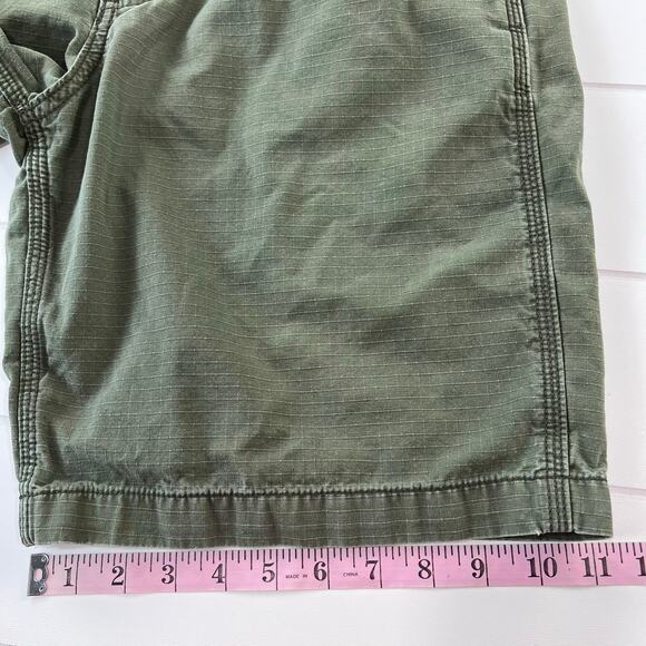 Carhartt Relaxed fit men’s green shorts size 34x10 - Picture 5 of 9